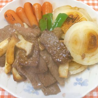 肉汁たっぷり☆牛肉と野菜のフライパン炒め❣️